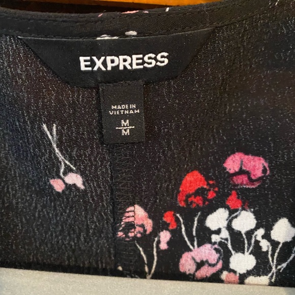 Express Ruffle Floral Dress - Picture 3 of 4